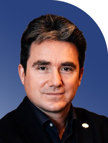 https://api.matena.am/storage/media/317/SimonBucknall.jpg